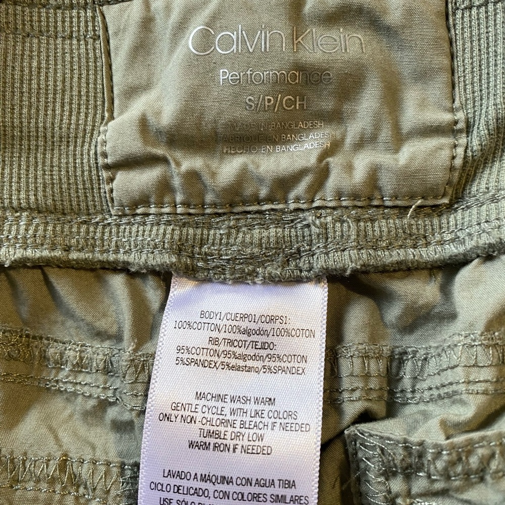 Calvin Klein Performance Sage Green Capris - Picture 3 of 3